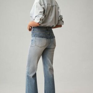 Women's Light Blue Jeans